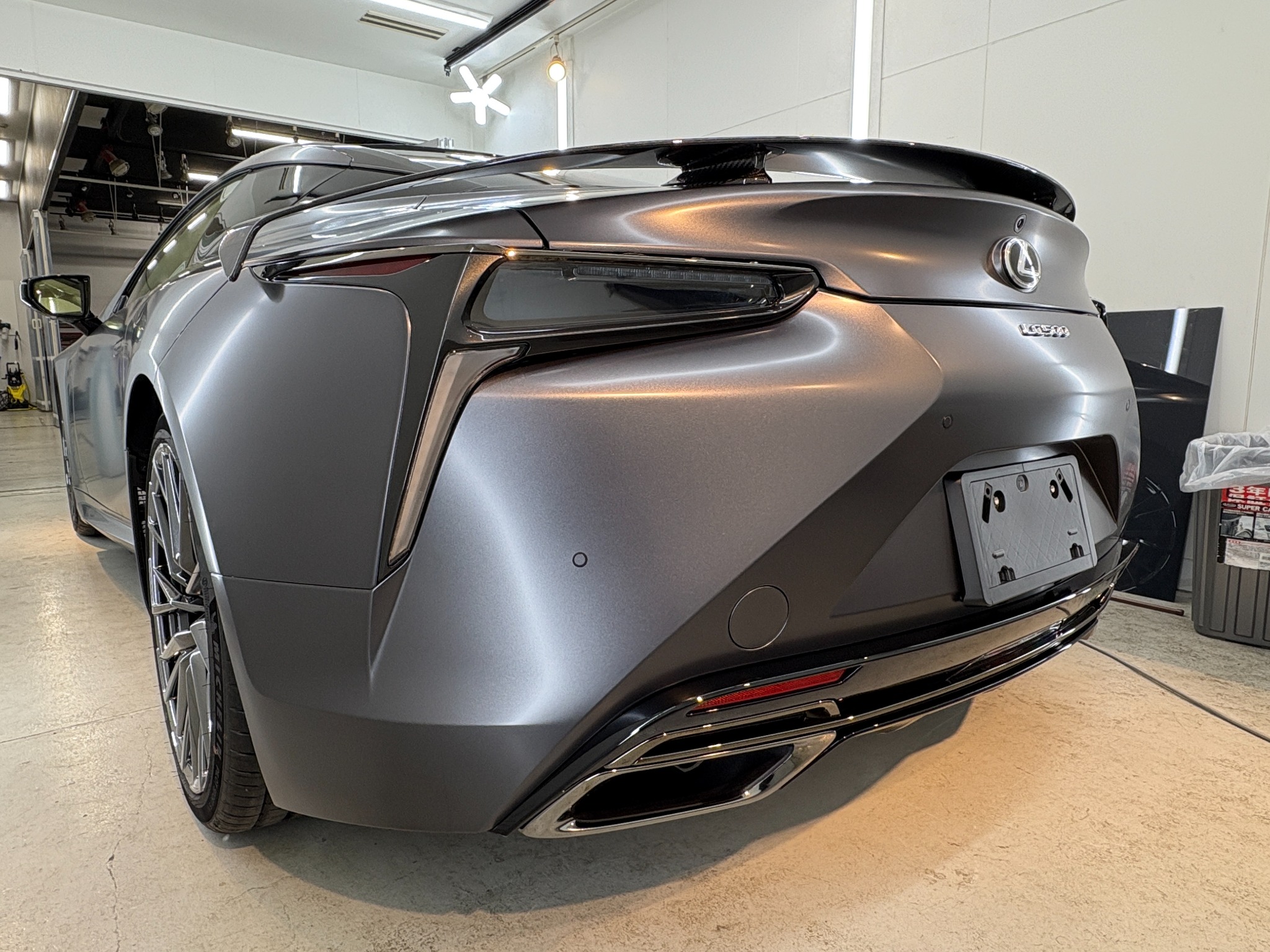 GaraBē コーティング施工車